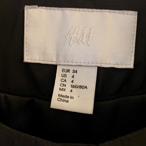 H&M Blazer - Picture 7 of 7